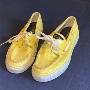 like new yellow sperrys!